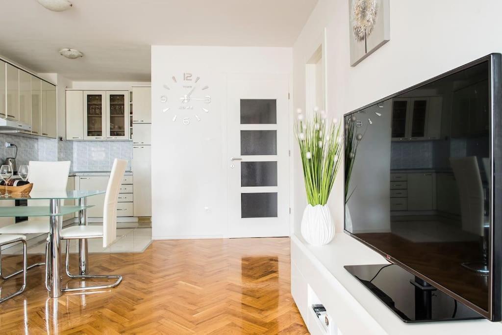 Apartment Jully Podstrana Exterior photo