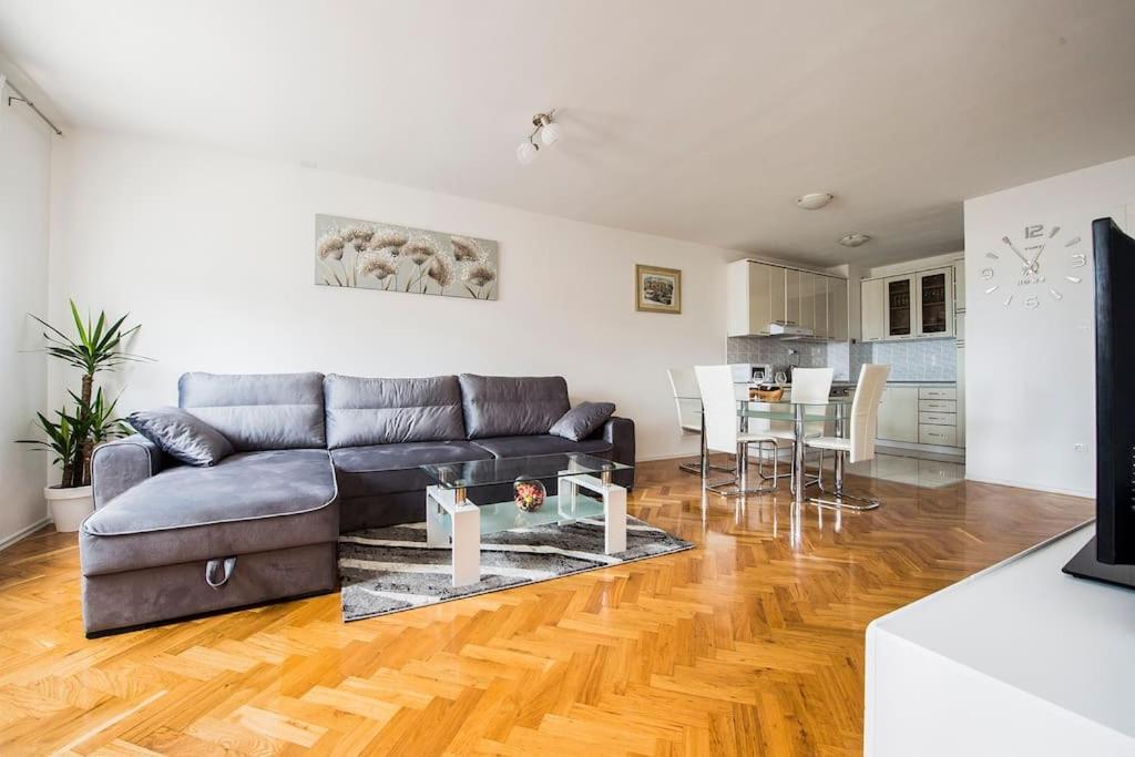 Apartment Jully Podstrana Exterior photo